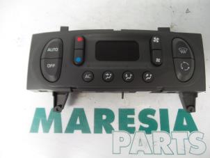 Used Heater control panel Renault Scénic I (JA) 1.6 16V Price € 25,00 Margin scheme offered by Maresia Parts