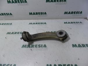 Used Anti-roll bar guide Renault Laguna II Grandtour (KG) 1.8 16V Price € 10,00 Margin scheme offered by Maresia Parts