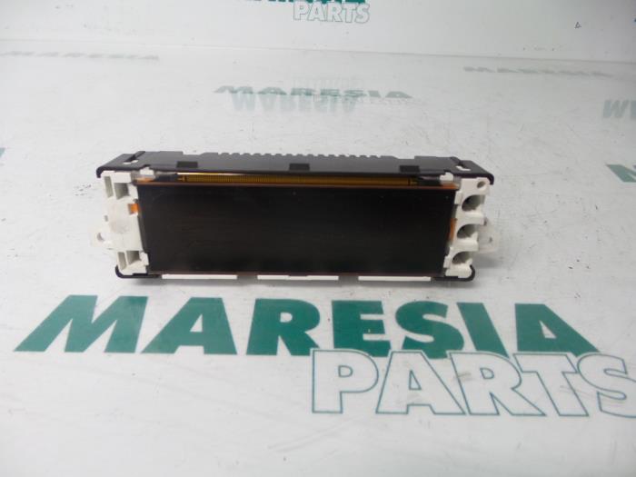 Begagnade Innerdisplay Citroen Berlingo 1.6 HDi 90 Phase 1 Pris € 36,30 Inklusive moms erbjuds av Maresia Parts