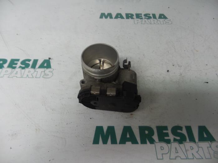 Gebrauchte Drosselklappengehäuse Alfa Romeo 147 (937) 1.6 HP Twin Spark 16V Preis € 75,00 Margenregelung angeboten von Maresia Parts