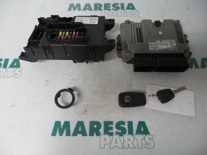 Used Engine management computer Fiat Grande Punto (199) 1.9 Multijet Price € 210,00 Margin scheme offered by Maresia Parts