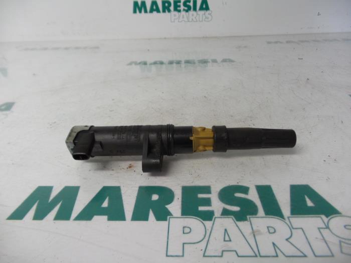 Usagé Bobine Renault Laguna II Grandtour (KG) 2.0 16V Prix € 10,00 Règlement à la marge proposé par Maresia Parts