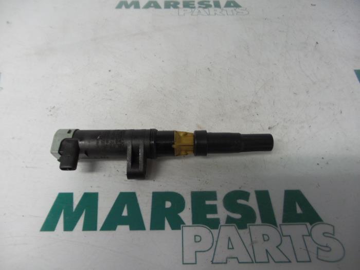 Usagé Bobine Renault Laguna II Grandtour (KG) 2.0 16V Prix € 10,00 Règlement à la marge proposé par Maresia Parts