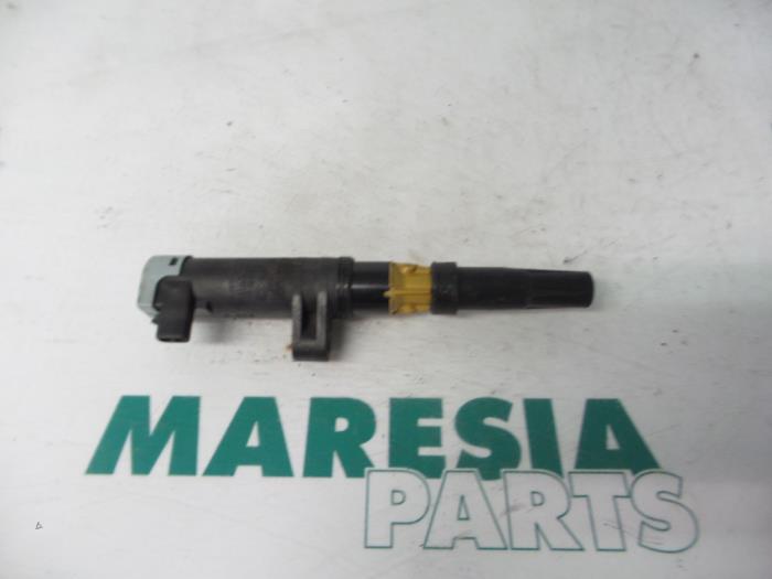 Usagé Bobine Renault Laguna II Grandtour (KG) 2.0 16V Prix € 10,00 Règlement à la marge proposé par Maresia Parts