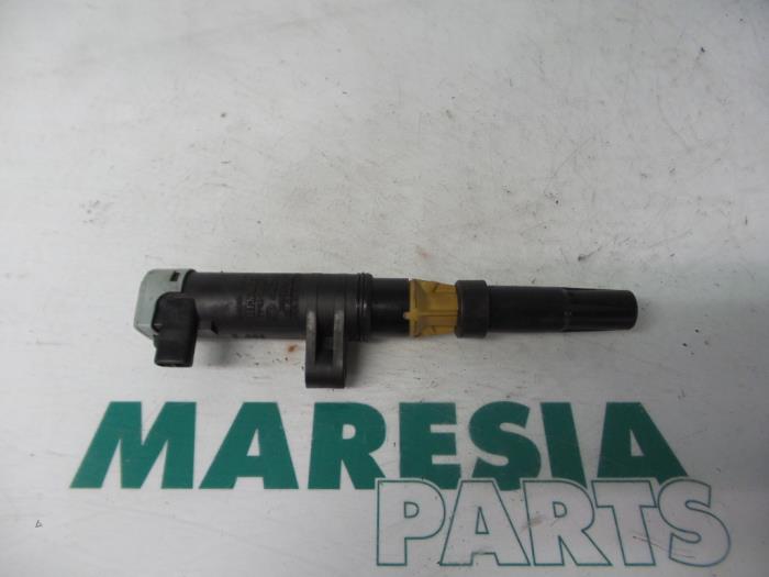 Usagé Bobine Renault Laguna II Grandtour (KG) 2.0 16V Prix € 10,00 Règlement à la marge proposé par Maresia Parts