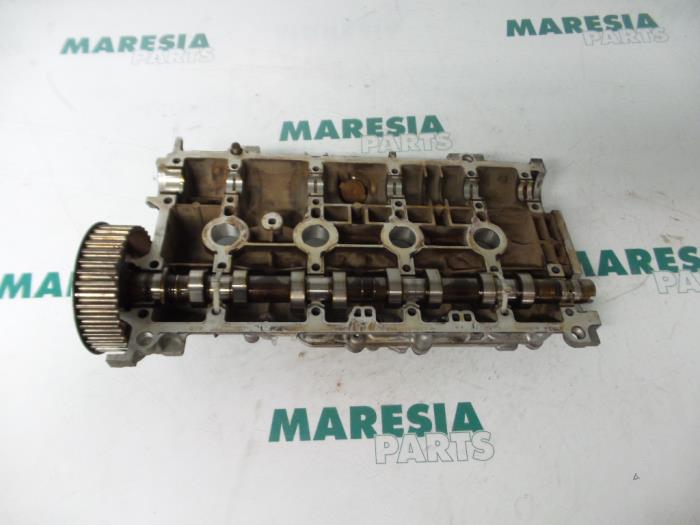 Usagé Arbre à cames Renault Espace (JK) 2.0 16V Turbo Prix € 131,25 Règlement à la marge proposé par Maresia Parts
