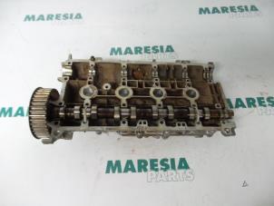 Usados Árbol de levas Renault Espace (JK) 2.0 16V Turbo Precio € 131,25 Norma de margen ofrecido por Maresia Parts