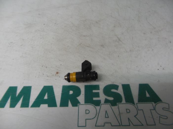 Begagnade Insprutare (bensin) Renault Scénic I (JA) 1.6 16V Pris € 20,00 Marginaltabell erbjuds av Maresia Parts