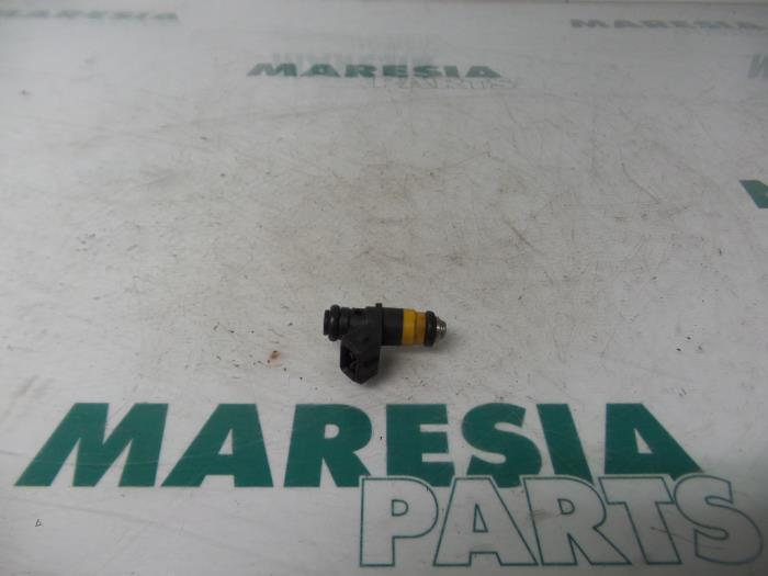 Begagnade Insprutare (bensin) Renault Scénic I (JA) 1.6 16V Pris € 20,00 Marginaltabell erbjuds av Maresia Parts