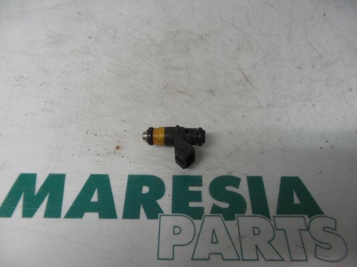 Begagnade Insprutare (bensin) Renault Scénic I (JA) 1.6 16V Pris € 20,00 Marginaltabell erbjuds av Maresia Parts