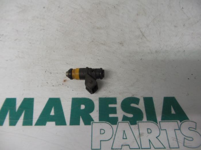 Begagnade Insprutare (bensin) Renault Scénic I (JA) 1.6 16V Pris € 20,00 Marginaltabell erbjuds av Maresia Parts