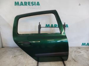 Used Rear door 4-door, right Renault Clio II (BB/CB) 1.2 Price € 85,00 Margin scheme offered by Maresia Parts