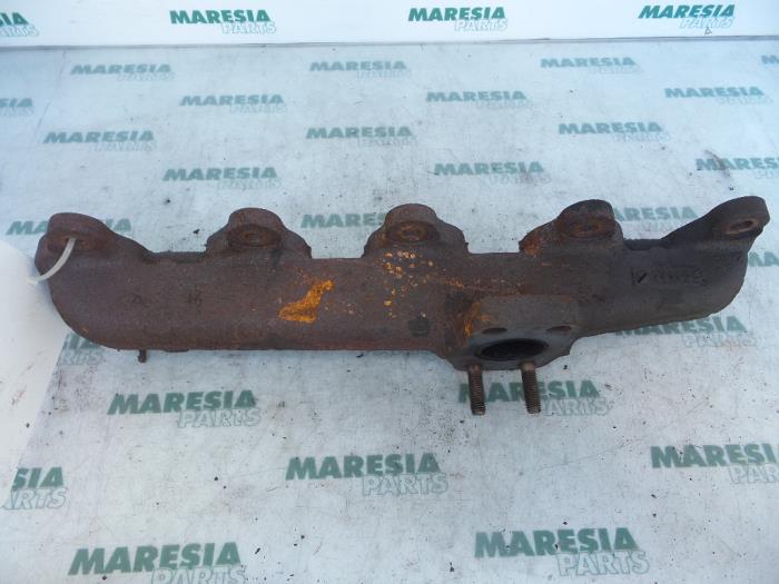 Gebrauchte Abgaskrümmer Peugeot Partner 1.6 HDI 90 16V Preis € 30,19 Mit Mehrwertsteuer angeboten von Maresia Parts