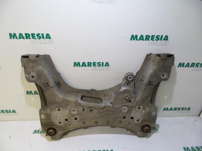Begagnade Underram Renault Fluence (LZ) 1.5 dCi 105 Pris € 105,00 Marginaltabell erbjuds av Maresia Parts