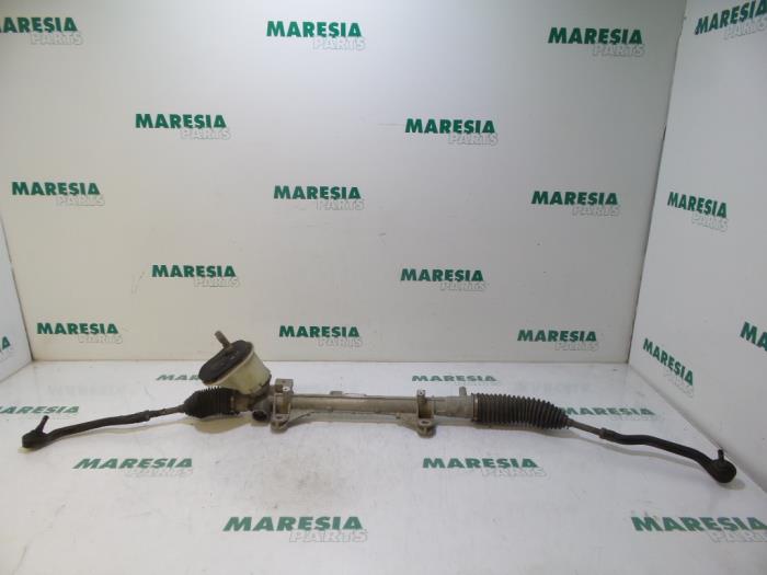 Begagnade Styrbox Renault Fluence (LZ) 1.5 dCi 105 Pris € 262,50 Marginaltabell erbjuds av Maresia Parts