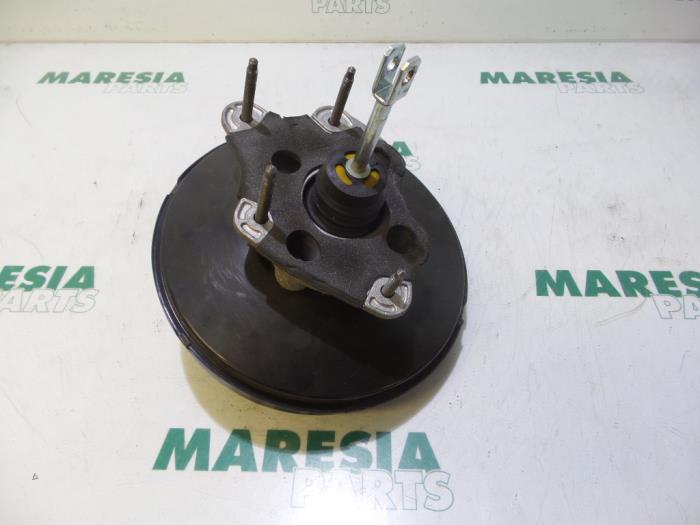 Gebrauchte Bremskraftverstärker Renault Clio III (BR/CR) 1.2 16V TCe 100 Preis € 50,00 Margenregelung angeboten von Maresia Parts