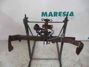 Used Towbar Citroen Xsara Coupé (N0) 1.6 16V Price € 50,00 Margin scheme offered by Maresia Parts