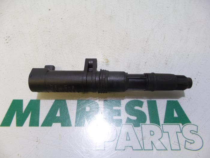 Usagé Bobine Renault Megane III Grandtour (KZ) 1.6 16V Prix € 10,00 Règlement à la marge proposé par Maresia Parts