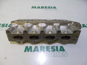 Used Intake manifold Renault Megane III Grandtour (KZ) 1.6 16V Price € 35,00 Margin scheme offered by Maresia Parts