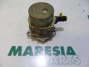 Usagé Pompe à vide (diesel) Renault Scénic II (JM) 1.5 dCi 85 Prix € 30,00 Règlement à la marge proposé par Maresia Parts