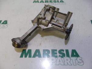 Used Oil pump Renault Fluence (LZ) 1.5 dCi 105 Price € 50,00 Margin scheme offered by Maresia Parts