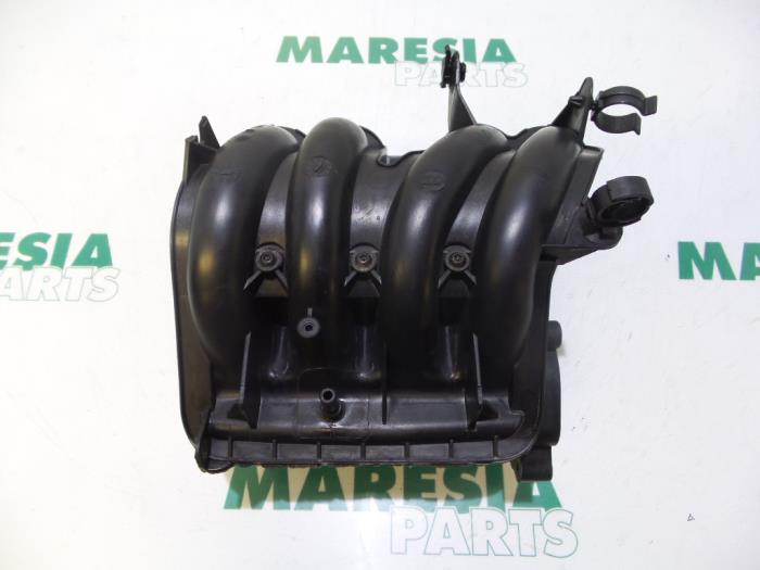 Gebrauchte Ansaugbrugge Peugeot 106 II 1.1 XN,XR,XT,Accent Preis € 35,00 Margenregelung angeboten von Maresia Parts