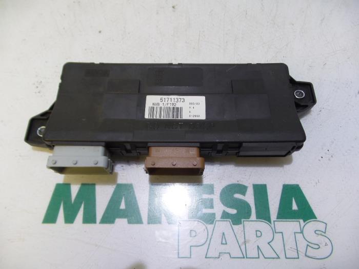 Usagé Ordinateur divers Fiat Stilo (192A/B) 1.6 16V 5-Drs. Prix € 35,00 Règlement à la marge proposé par Maresia Parts