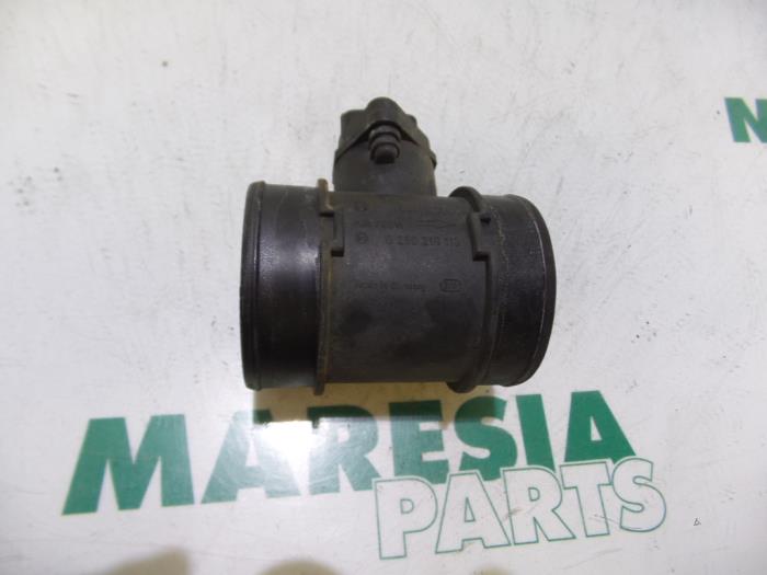 Begagnade Luftflödesmätare Alfa Romeo 156 Sportwagon (932) 1.9 JTD 16V Pris € 35,00 Marginaltabell erbjuds av Maresia Parts