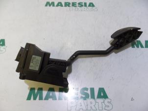 Używane Czujnik polozenia pedalu gazu Alfa Romeo 156 Sportwagon (932) 1.9 JTD 16V Cena € 50,00 Procedura marży oferowane przez Maresia Parts