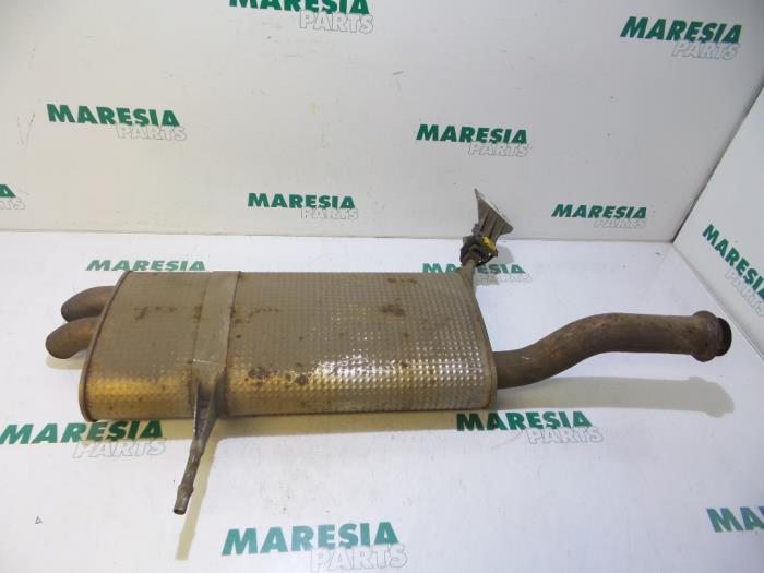 Gebrauchte Auspuff Enddämpfer Citroen C4 Grand Picasso (UA) 2.0 HDiF 16V 135 Preis € 50,00 Margenregelung angeboten von Maresia Parts