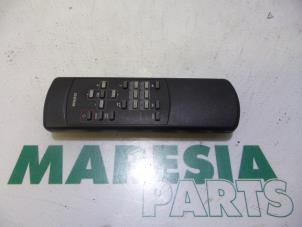Used Navigation control panel Renault Espace (JK) 2.0 16V Turbo Price € 20,00 Margin scheme offered by Maresia Parts