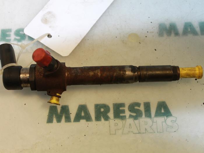 Usagé Injecteurs Renault Megane II Grandtour (KM) 1.5 dCi 105 Prix € 105,00 Règlement à la marge proposé par Maresia Parts