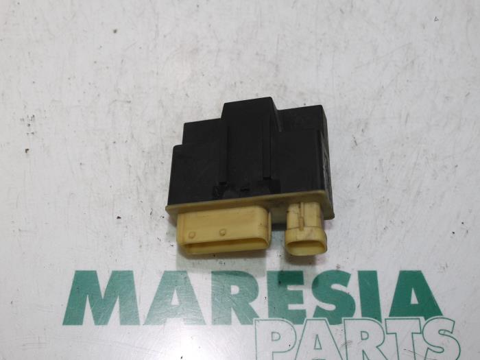 Glow plug relay Citroen Berlingo 1.6 Hdi 75 9802424080