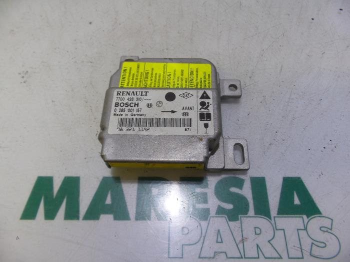 Begagnade Airbagmodul Renault Clio II (BB/CB) 1.6 Autom. Pris € 100,00 Marginaltabell erbjuds av Maresia Parts