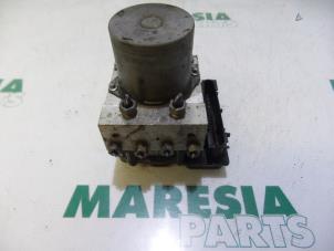 Used ABS pump Citroen C4 Berline (LC) 1.6 HDi 16V Price € 157,50 Margin scheme offered by Maresia Parts
