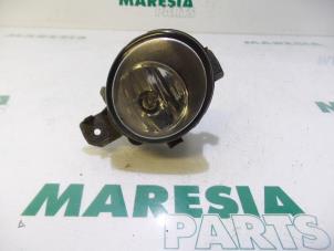 Usagé Feu antibrouillard avant droit Renault Vel Satis (BJ) 3.5 V6 24V Autom. Prix € 10,00 Règlement à la marge proposé par Maresia Parts