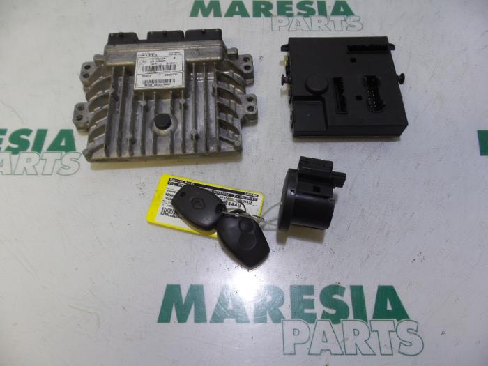 Used Engine management computer Renault Twingo II (CN) 1.5 dCi 90 FAP Price € 199,99 Margin scheme offered by Maresia Parts