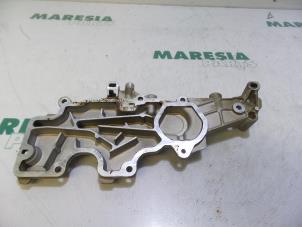 Used Rocker cover Renault Kangoo (KC) 1.6 16V Price € 20,00 Margin scheme offered by Maresia Parts