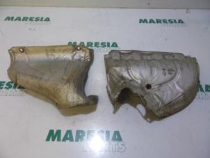 Used Exhaust manifold Renault Kangoo Express (FC) 1.6 16V Price € 50,00 Margin scheme offered by Maresia Parts