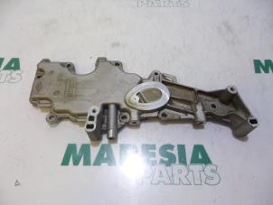 Used Rocker cover Renault Megane Scénic (JA) 1.6 16V RT,RXE,RXT Price € 20,00 Margin scheme offered by Maresia Parts