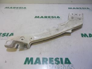 Used Front panel Peugeot Expert (G9) 1.6 HDi 90 Price € 30,25 Inclusive VAT offered by Maresia Parts