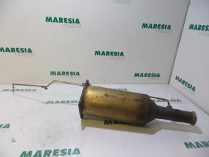 Used Particulate filter Peugeot 407 SW (6E) 2.0 HDiF 16V Price € 157,50 Margin scheme offered by Maresia Parts