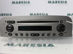 Usados Reproductor de CD y radio Alfa Romeo 147 (937) 1.6 HP Twin Spark 16V Precio € 40,00 Norma de margen ofrecido por Maresia Parts
