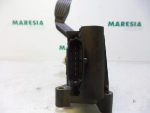 Gaspedalposition Sensor van een Fiat Punto II (188) 1.2 16V 3-Drs. 2001