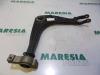 Peugeot 407 SW (6E) 2.0 HDiF 16V Front lower wishbone, right