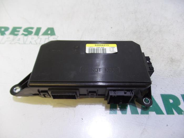 Usagé Ordinateur divers Alfa Romeo 159 Sportwagon (939BX) 1.9 JTDm Prix € 50,00 Règlement à la marge proposé par Maresia Parts