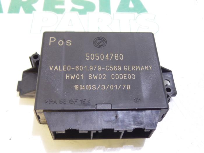 Begagnade PDC-modul Alfa Romeo 159 Sportwagon (939BX) 1.9 JTDm Pris € 50,00 Marginaltabell erbjuds av Maresia Parts