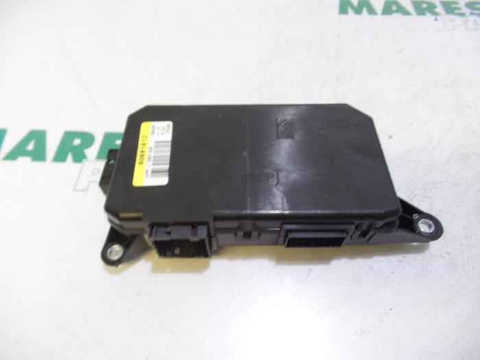 Usagé Ordinateur divers Alfa Romeo 159 Sportwagon (939BX) 1.9 JTDm Prix € 50,00 Règlement à la marge proposé par Maresia Parts