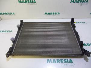 Used Radiator Renault Scénic II (JM) 2.0 16V Price € 25,00 Margin scheme offered by Maresia Parts
