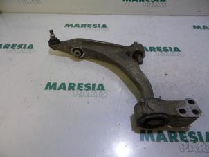 Używane Wahacz zawieszenia dolny prawy przód Alfa Romeo 159 Sportwagon (939BX) 1.9 JTDm Cena € 35,00 Procedura marży oferowane przez Maresia Parts